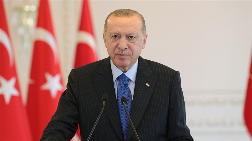 Cumhurbaşkanı Erdoğan, Avrupa Şampiyonası'nda madalya kazanan güreşçileri tebrik etti